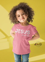 Load image into Gallery viewer, Jesus Loves me - Kids T-Shirt
